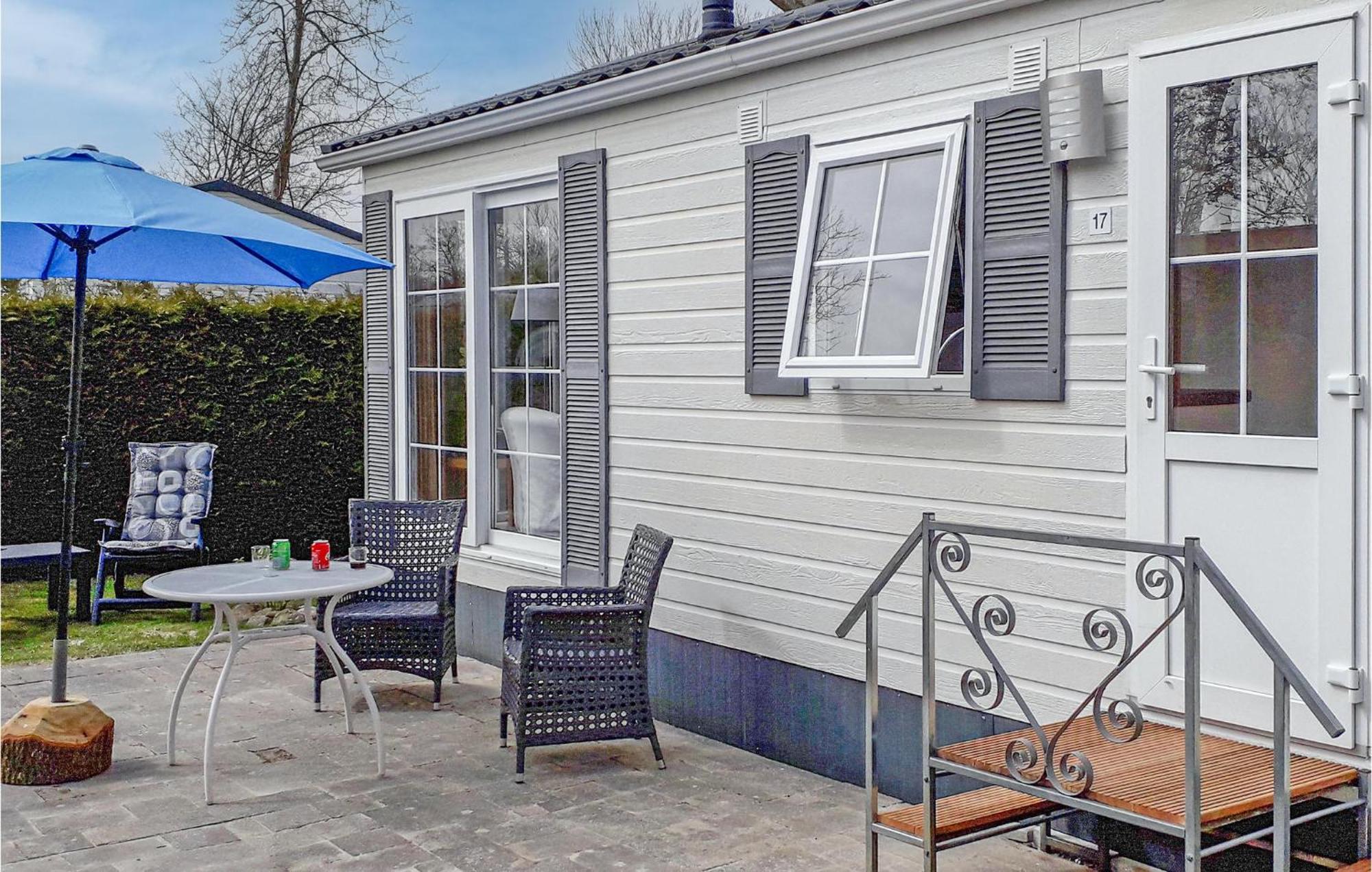 Lovely Home In Tzummarum With Wifi Exterior photo
